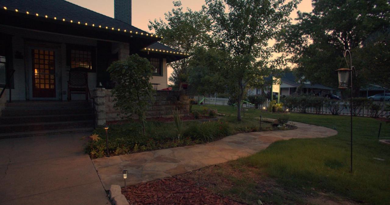 Granbury Gardens Bed&Breakfast Exterior foto