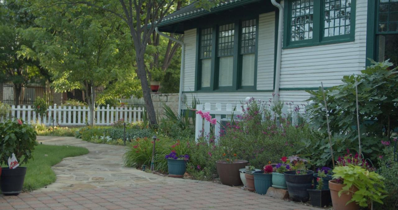 Granbury Gardens Bed&Breakfast Exterior foto