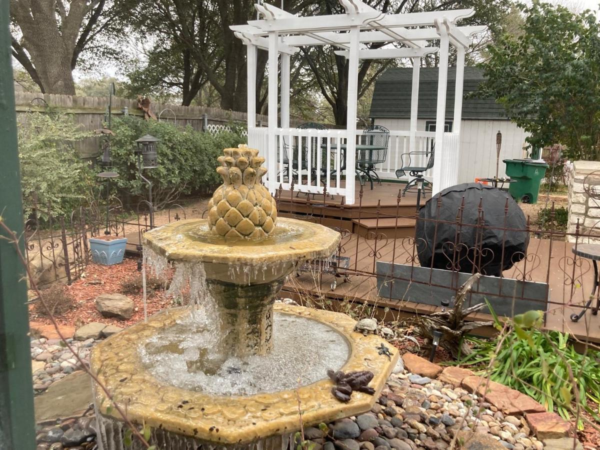 Granbury Gardens Bed&Breakfast Exterior foto